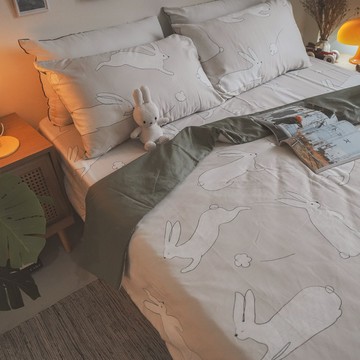 棉床本舖｜獨家插畫x蹦蹦兔-灰 ❱ 60s精梳棉-床包 - S1單人床包組/含枕套