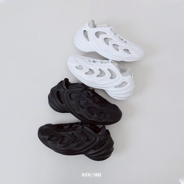 ADIDAS adiFOM Q 白色 碳黑 流線 線條 防水 小水鞋 襪套鞋【HP6586】【HP6584】