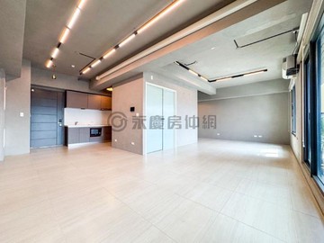 巨蛋商圈|V Park輕屋齡兩房平車｜高雄市左營區文康路