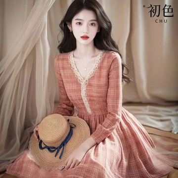 初色 蕾絲花邊V領長袖連衣裙連身洋裝長洋裝-粉色格紋-38139(M-2XL可選)