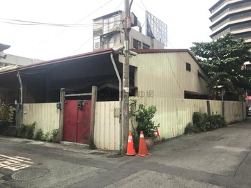 【西區稀有釋出】7米面寬方正大地坪住二平房｜台中市西區民權路