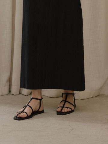 LOE STRAP SANDAL_BLACK
