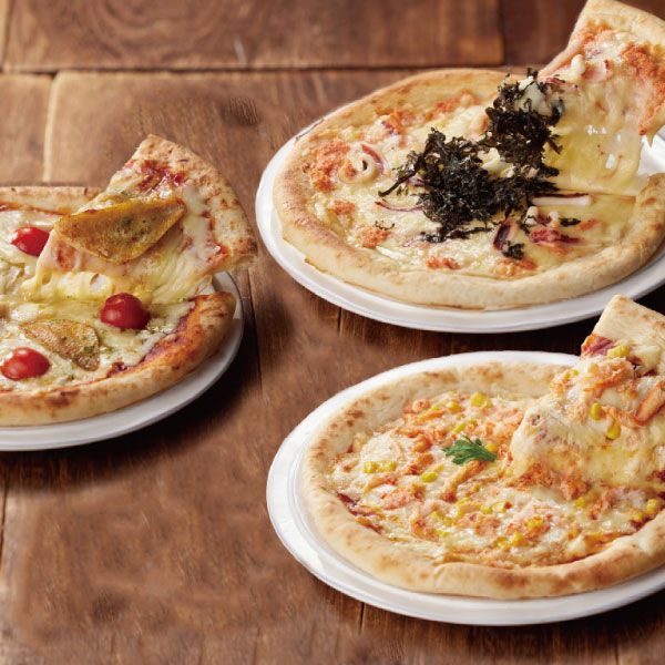 大漁市場なかうら PIZZA TORETATI ３種セット 紅ずわいがにとコーンのピザ×1枚、のどぐろとトマトのピザ×1枚、するめいかと明太子のピザ×1枚、化粧箱入