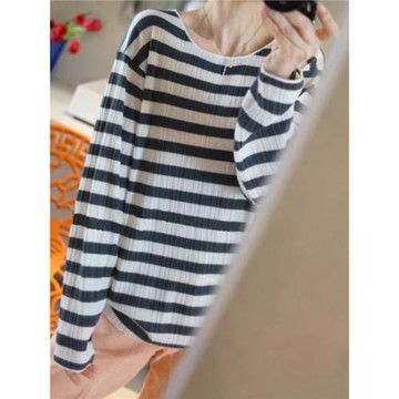 chao美的肌理感 黑白撞色低圓領薄精紡羊絨羊毛條紋上衣打底衫