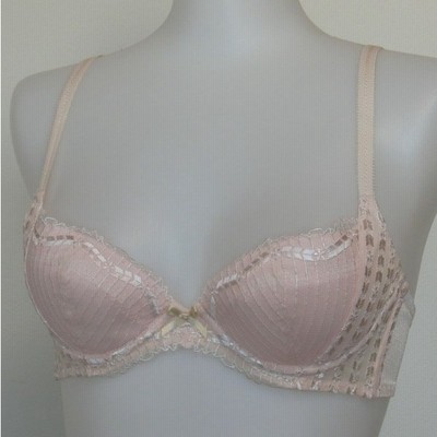 0 トリンプブラジャー ミークローゼット Me021 ピーチ A5 44 サイドのシートで脇すっきり 通販 Lineポイント最大0 5 Get Lineショッピング