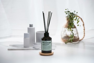 【花香綠意調】FRAGRAM慕浴-綠意莓果 愜意時光擴香瓶190ml