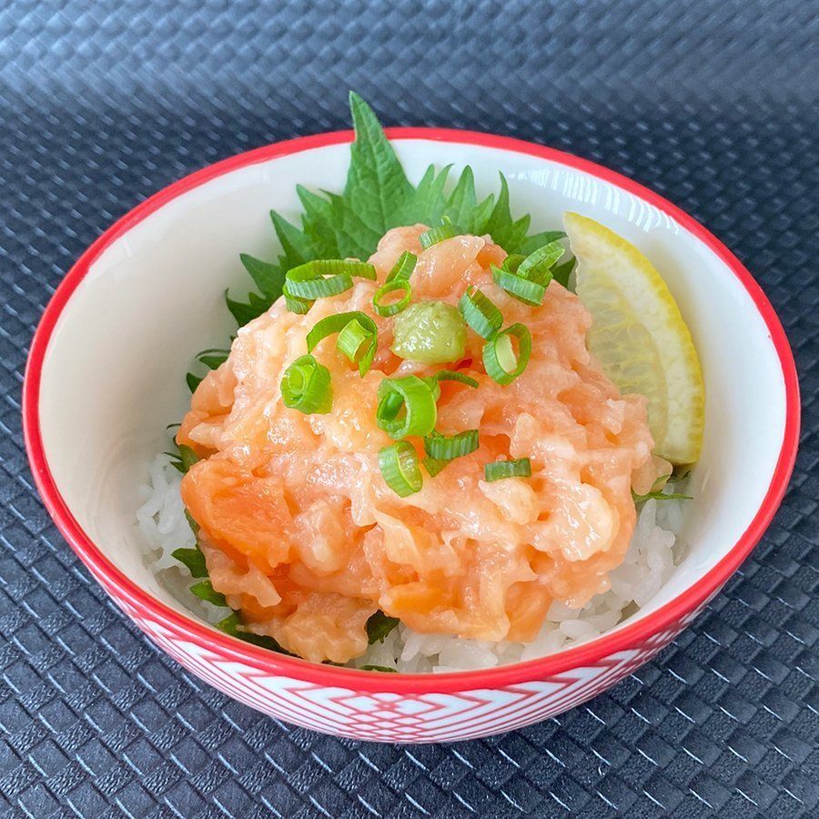 海鮮丼 とろふわサーモン 80g 冷凍 サーモン丼 海鮮 海の幸