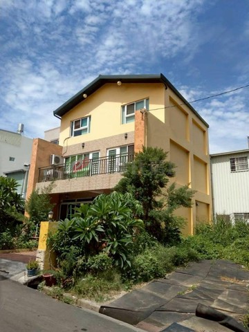 南投市同源路十街獨棟雙車位店住合一｜南投縣南投市同源路十街