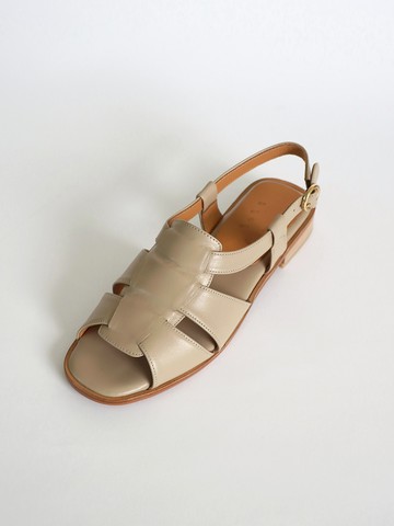 Open-Toe Fisherman Sandals_Ecru