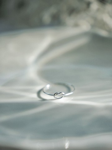 德國扭結麵包細戒 SV925 極簡純銀線戒