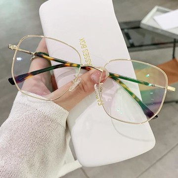 2025年金屬眼鏡框近視女素顏顯臉小抗藍光防輻射眼睛網紅平光鏡