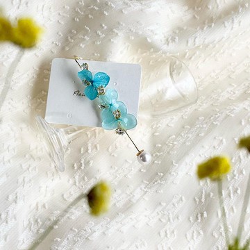 立體真花 水藍色繡球花耳掛式耳環(可加耳夾使用)