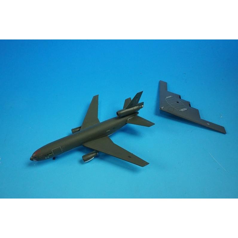 1/400 ドラゴン KC‐10 ＆ B-2 セット 外箱及びブリスター変色あり 1/400 ドラゴン KC‐10 ＆ B-2 セット 外箱及びブリスター変色