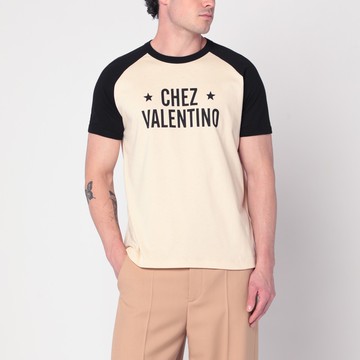 Butter/black T-shirt with Chez Valentino print