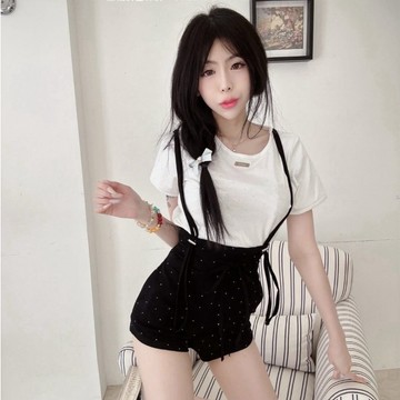 S.T SHOP現貨02719減齡穿搭-閃鑽小標圓領上衣+吊帶抽繩短褲SET 吊帶褲 兩件套 套裝 高腰短褲 顯瘦 修身