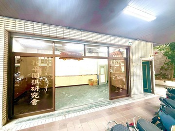 正和平路上7.8米大面寬黃金店面｜高雄市前鎮區和平二路
