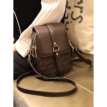 2025新款女士手機包夏季斜跨大容量百搭小眾設計感單肩超火小包包