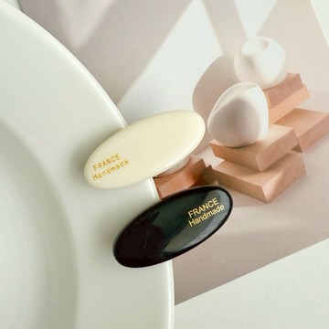 【SKART現貨2色新品】極簡LaFrance字母橢圓髮夾🔥鴨嘴夾 女髮夾 髮飾 夾子 鴨嘴夾 瀏海夾 金屬小髮夾 邊夾