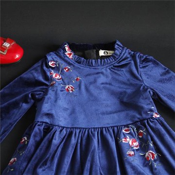 秋冬女童長袖連衣裙兒童絲絨繡花打底公主裙洋氣小中大寶寶母女裝