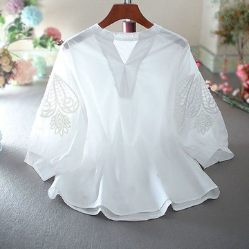 刺繡襯衣女 女士上衣七分燈籠袖寬松顯瘦V領襯衫 夏季女裝 短袖t恤 中大尺碼女裝 短袖上衣 寬鬆上衣