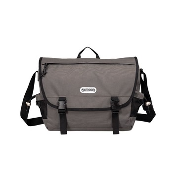 【OUTDOOR】風格前線系列信差包-灰色 OD253108GY