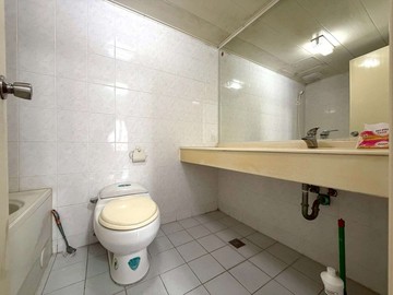 13期中山醫 三房坡道平面車位 不管開價我最好談｜台中市南區德富路