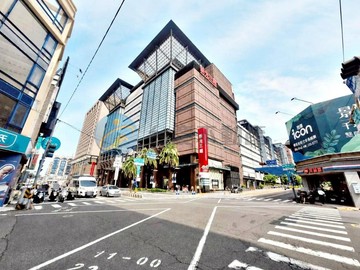 新光三越新天地兩分鐘溫馨陽台大套房＜麒旺團隊＞｜台南市中西區南寧街