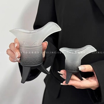 🍶仿古磨砂爵杯｜秦始皇同款三足杯 🏺創意復古茶具 ✨搞怪收藏禮物 🎁磨砂漸變帝王仿古爵杯 茶杯 古代三足杯子 酒樽