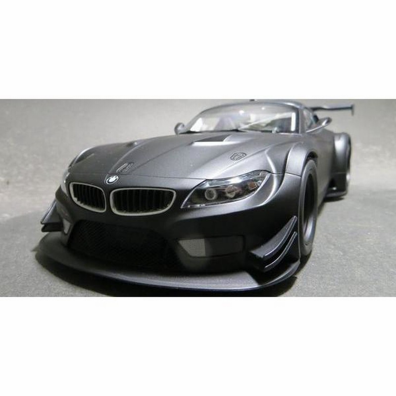 ミニチャンプス1/18 BMW Z4 GT3 2012 ストリートバージョン