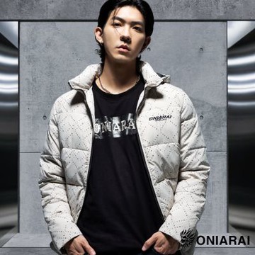 鬼洗 BLUE WAY – 黑標-闇光滿版油亮印絲棉外套(米白)