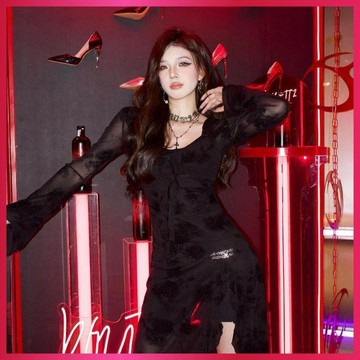 『ATC』 萬聖節服裝女多巴胺純欲風高級感氣質連衣裙女秋大碼設計感收腰顯瘦長裙