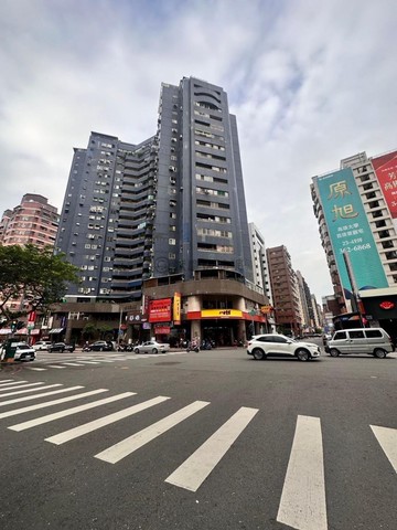 【百星新都】漢神巨蛋瑞豐夜市高樓層景觀明亮大三房｜高雄市鼓山區華榮路