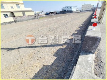 獨賣龍井三德雙面臨路轉角美農地｜台中市龍井區三德段