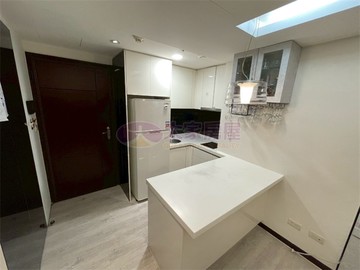 卓悅聯盟專任~泰山明日城精品2房+坡平車位｜新北市泰山區信華六街