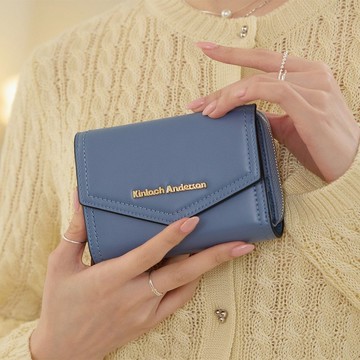 【Kinloch Anderson】Carol 信封式中夾-寧靜藍
