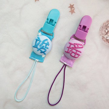 棉花糖星星-2色可選。客製名字短版奶嘴鏈 手帕夾