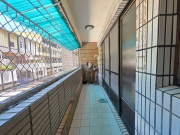 【東光國小】陽台進出4房公寓二樓｜高雄市三民區黃興路
