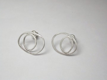 【Line 系列】 #a32 line繞圈圈耳環/ 925銀/ 手工禮物/ 客製化