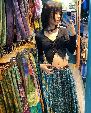 喜迎瑤 上衣 鏤空設計 不規則下擺 民族風 性感 兩色 黑棕