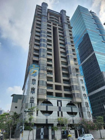 高雄亞灣遠雄御海│新灣區海景鋼骨雙平車豪邸｜高雄市苓雅區成功一路