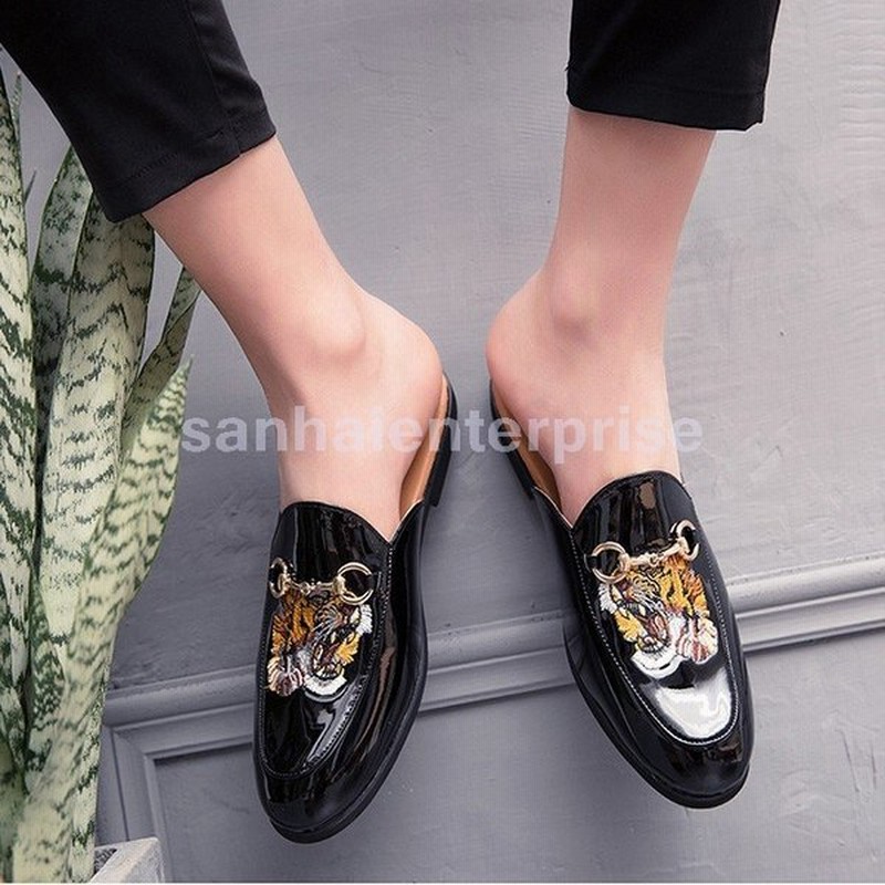 サボサンダルメンズpuレザースリッポンミュールクロッグおしゃれ革靴バブーシュかかとなしビット付きローファーモカシン刺繍レザースリッパ 通販 Lineポイント最大0 5 Get Lineショッピング