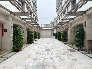 (馬斯)漢神百貨輕屋齡邊間大地坪別墅｜台中市北屯區豐樂路