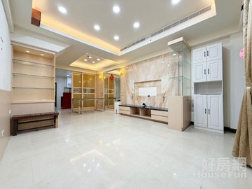 楊梅區歐洲山莊美式社區前院停車別墅｜桃園市楊梅區楊湖路一段