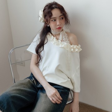 現貨★附同色髮圈！圓領波浪壓褶滾邊純色上衣(共2色)0429 【NR0831】