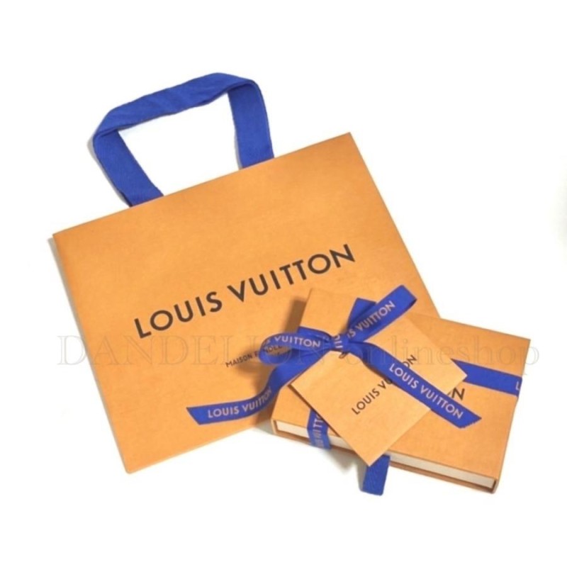 Shop Louis Vuitton Essential v bracelet (M6042G) by EspoirMarche