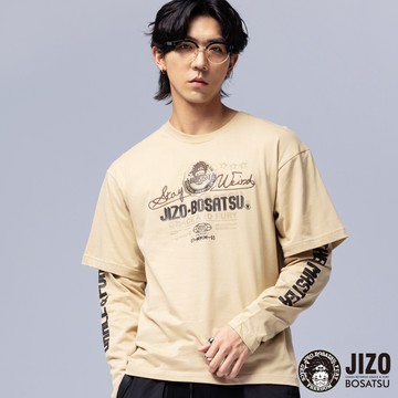 【新品官網獨家↘新年價㊣▵】潮流地造郵戳草寫假兩件薄長TEE(奶茶) - BLUE WAY 地藏小王