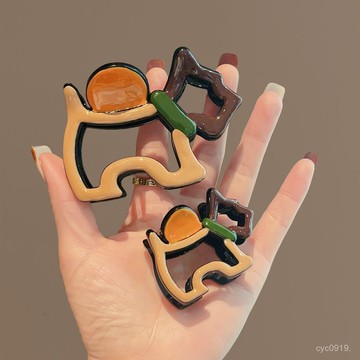 全網最殺價💯【3192人好評】高品質設計感拚色狗狗抓夾2024新ins高級感彩色鯊魚夾髮夾後腦勺