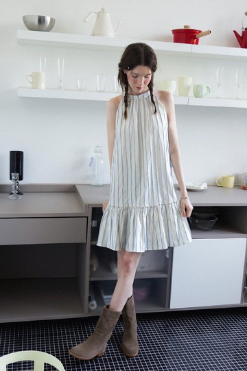 薄霧的初夏清晨 復古掛脖蝴蝶結 荷葉邊無袖連身裙