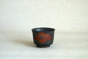 四方湯杯 金銀彩紅椿b