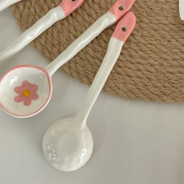 🔥在臺好物🔥長柄陶瓷勺子ins高顏值可愛家用餐具湯勺喝湯家用飯勺稀奇古怪
